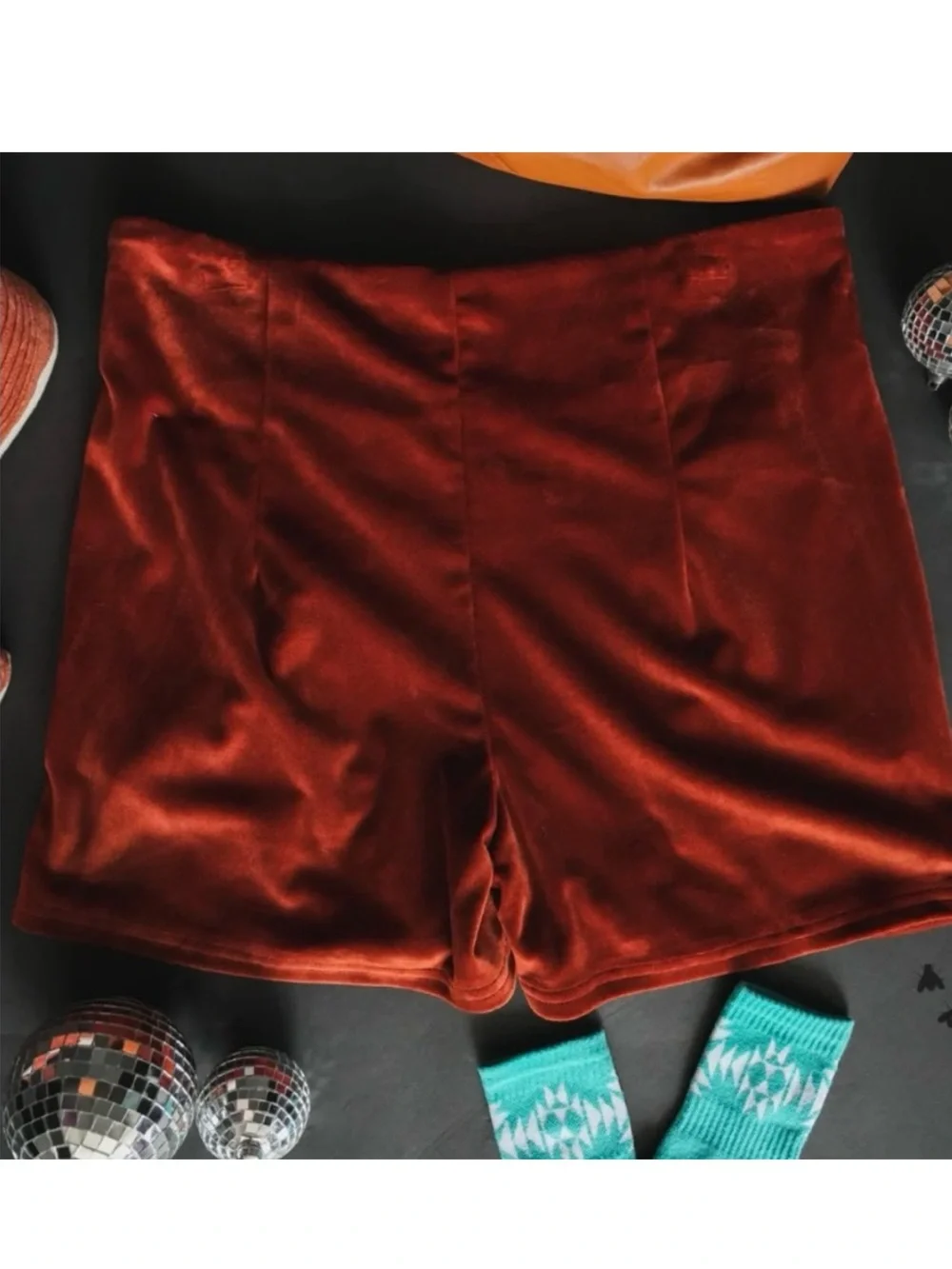 Velvet Aztec Embroidered Shorts_5